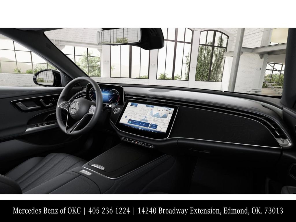 Used 2025 Mercedes-Benz E 350 4MATIC Sedan image 6