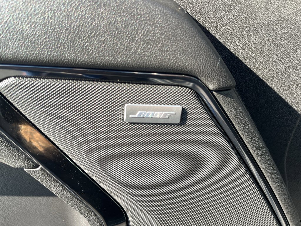 Used 2023 GMC Sierra 1500 AT4 w/ Technology Package image 13