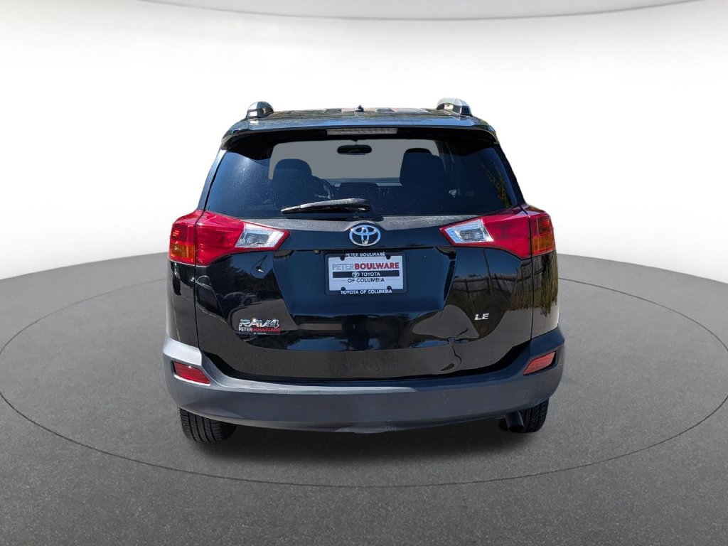 Used 2014 Toyota RAV4 LE FWD image 4
