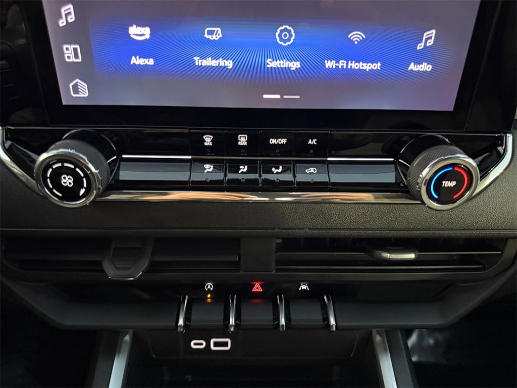 Used 2025 Chevrolet Colorado W/T w/ WT Custom Package image 17