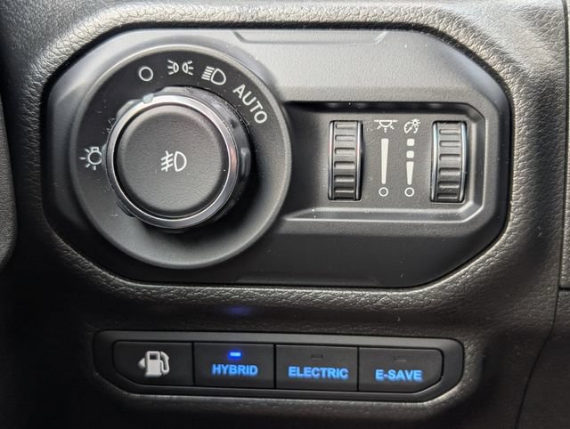 Used 2022 Jeep Wrangler Unlimited Rubicon 4xe AWD/4WD image 21