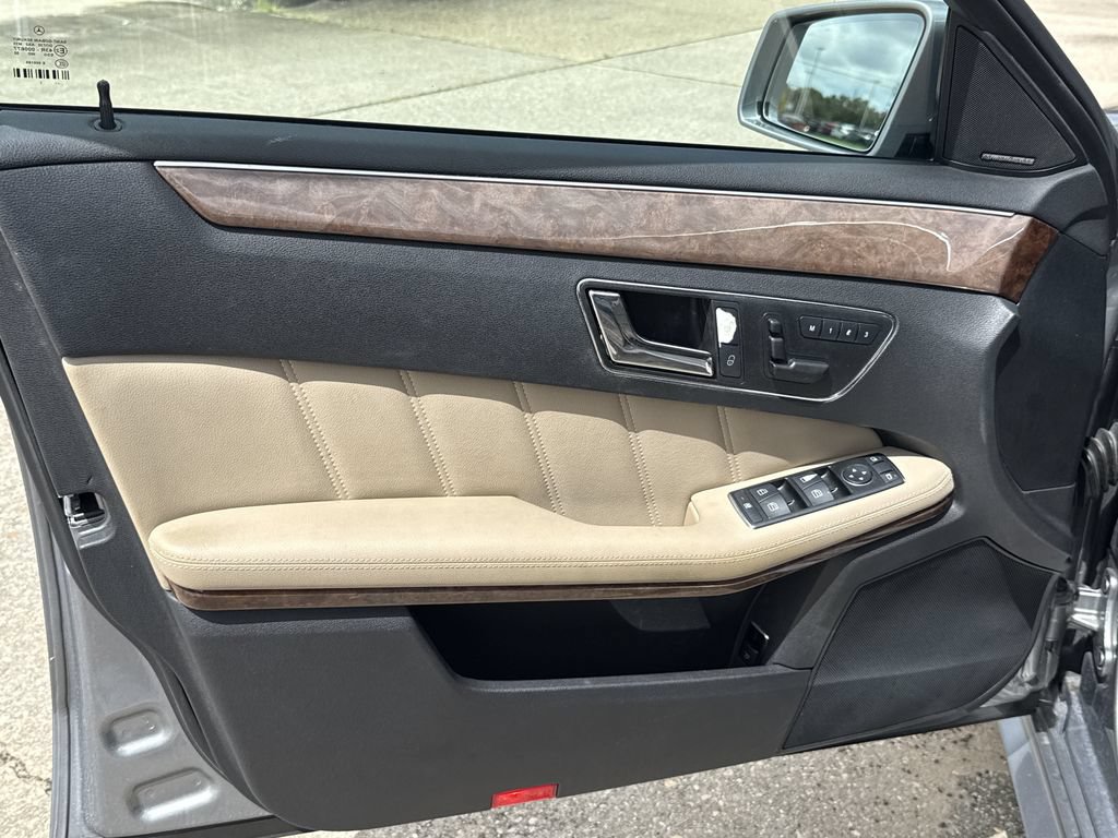 Used 2011 Mercedes-Benz E 350 Sedan image 17