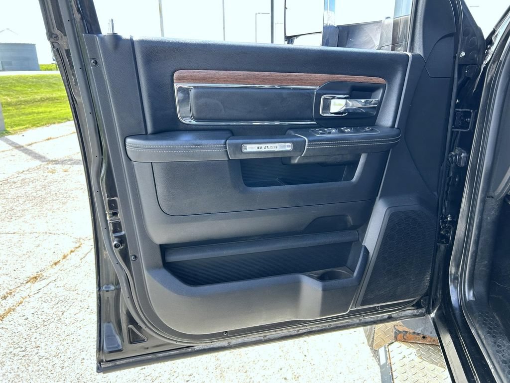 Used 2016 RAM 4500 Laramie AWD/4WD image 9