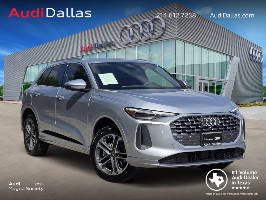 Used 2025 Audi Q5 Premium Plus w/ Premium Plus AWD/4WD image 1