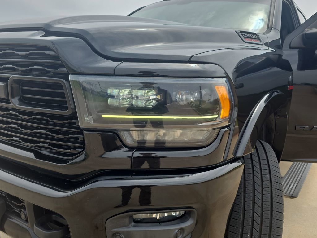 Used 2020 RAM 2500 Limited w/ Black Appearance Package AWD/4WD image 31