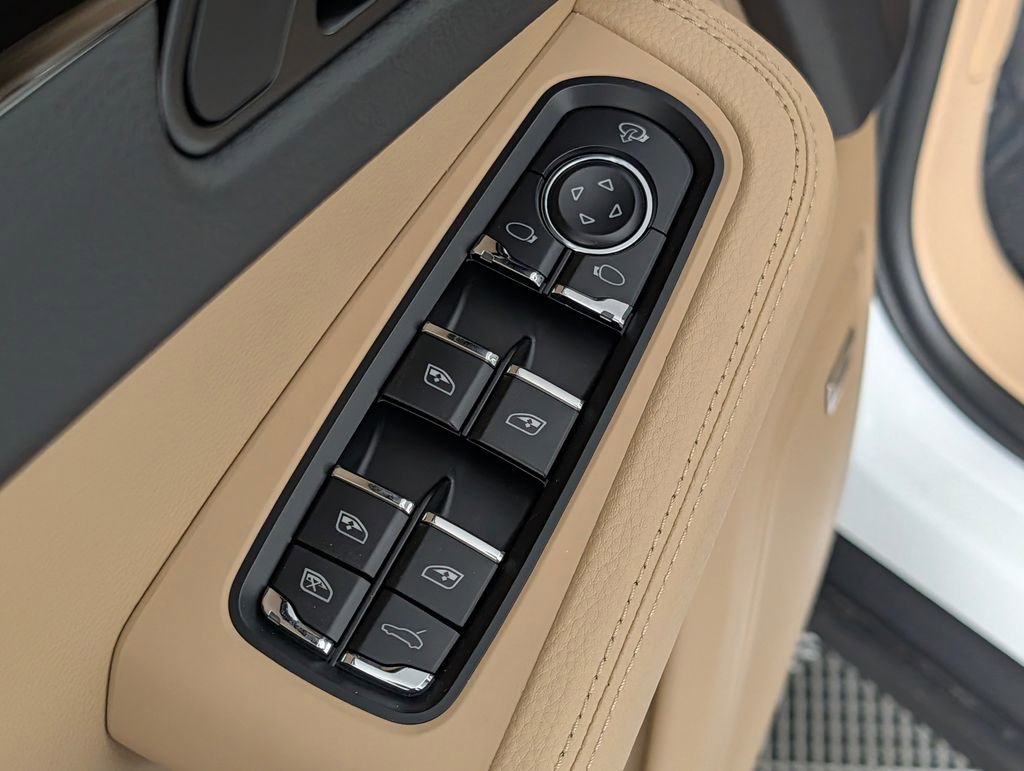 New 2026 Porsche Macan image 27