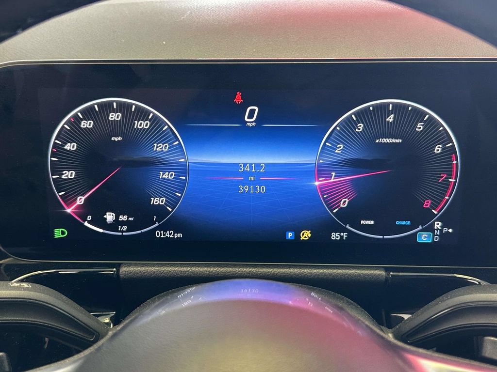 Used 2025 Mercedes-Benz GLA 250 4MATIC image 27