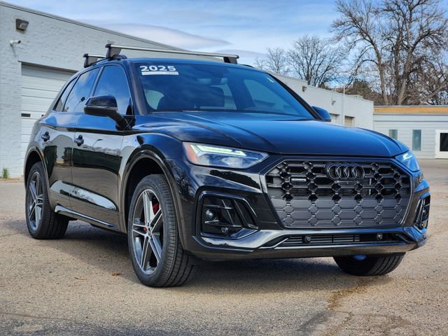 Used 2025 Audi Q5 e Premium Plus image 3