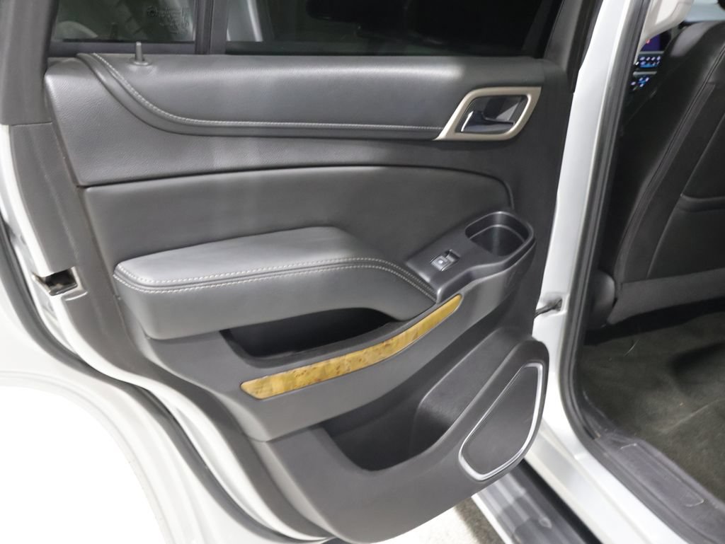 Used 2017 GMC Yukon Denali AWD/4WD image 19