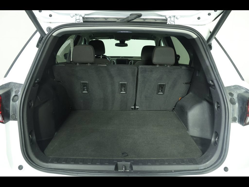 Used 2023 Chevrolet Equinox LT AWD/4WD image 12