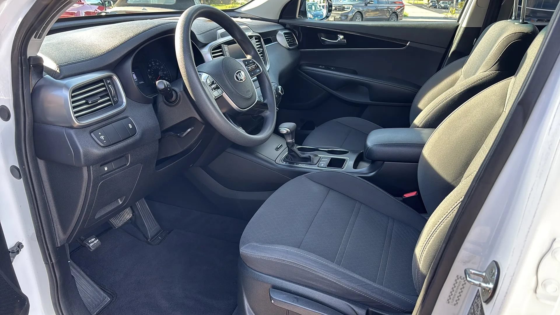 Used 2020 Kia Sorento L FWD image 24