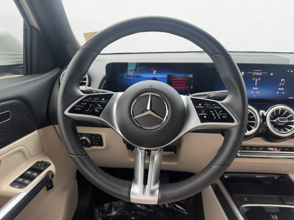 Certified 2025 Mercedes-Benz GLB 250 image 12