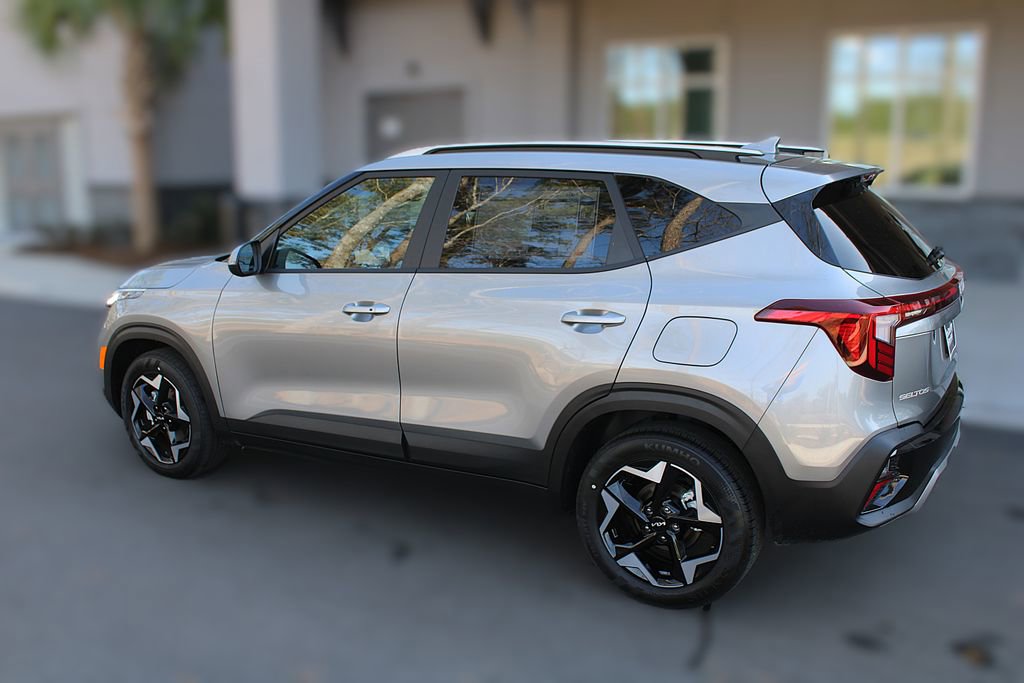 New 2026 Kia Seltos S FWD image 12