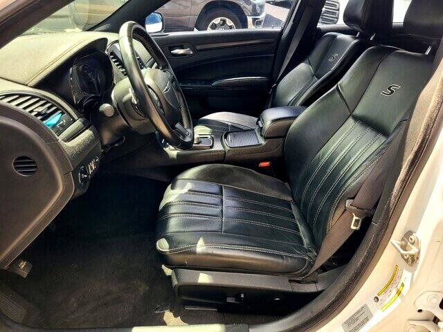 Used 2016 Chrysler 300 S w/ 300S Premium Group image 3