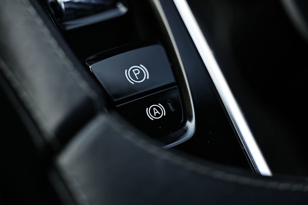Used 2019 Volvo XC90 T5 R-Design w/ Advanced Package AWD/4WD image 41