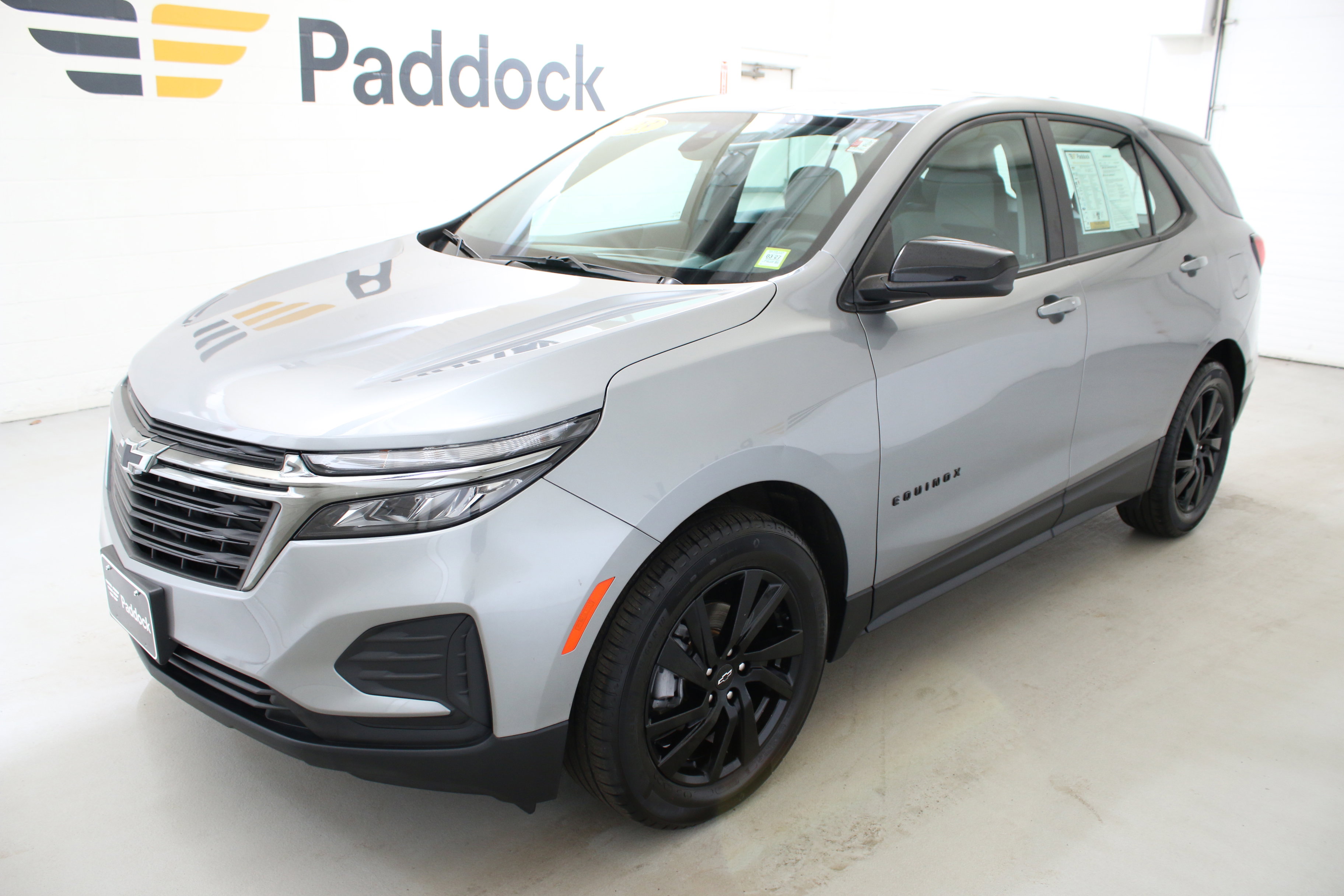 Used 2023 Chevrolet Equinox LS w/ Midnight Edition image 3