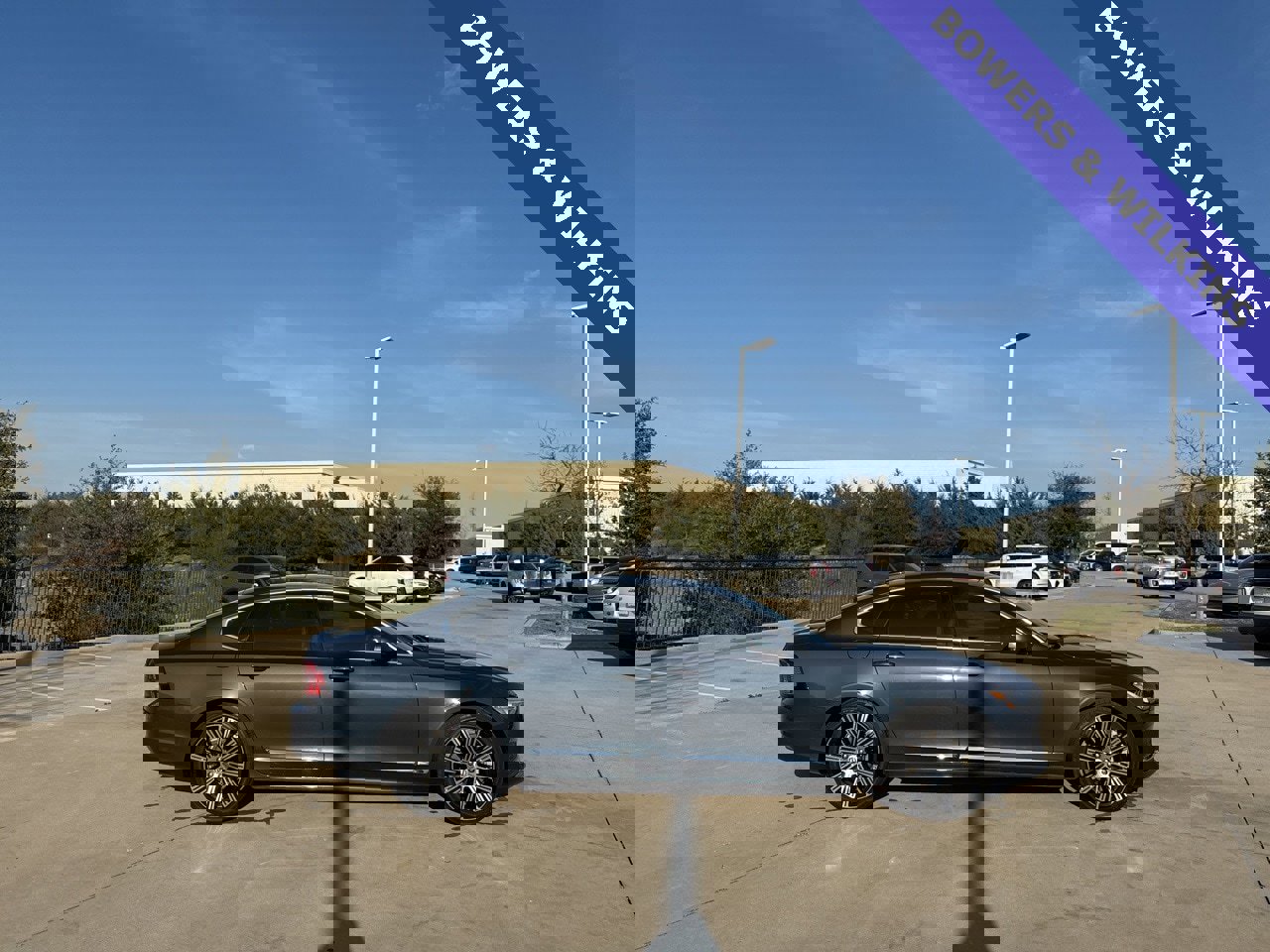 Certified 2023 Volvo S90 B6 Ultimate w/ Lounge Package image 4