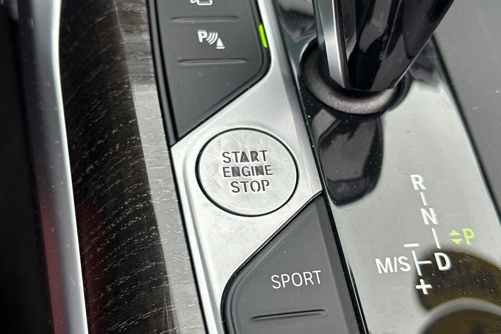 Used 2021 BMW M440i Convertible w/ Premium Package RWD image 22