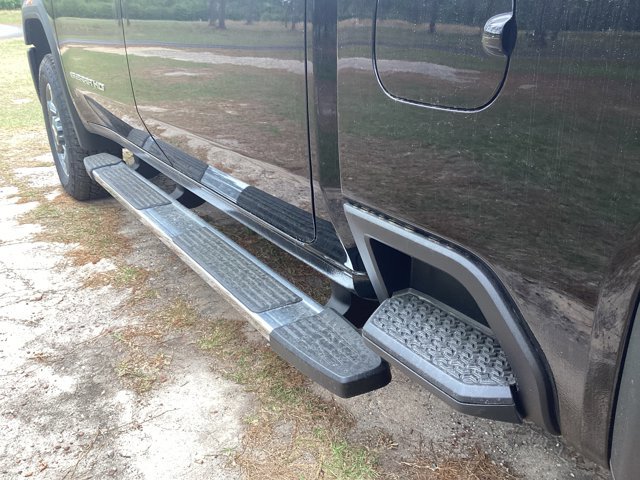 New 2026 GMC Sierra 2500 SLT w/ SLT Premium Package image 13