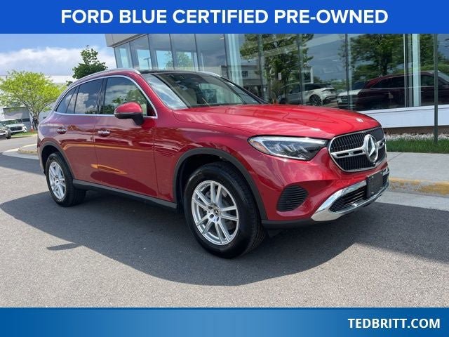 Used 2025 Mercedes-Benz GLC 300 4MATIC image 1