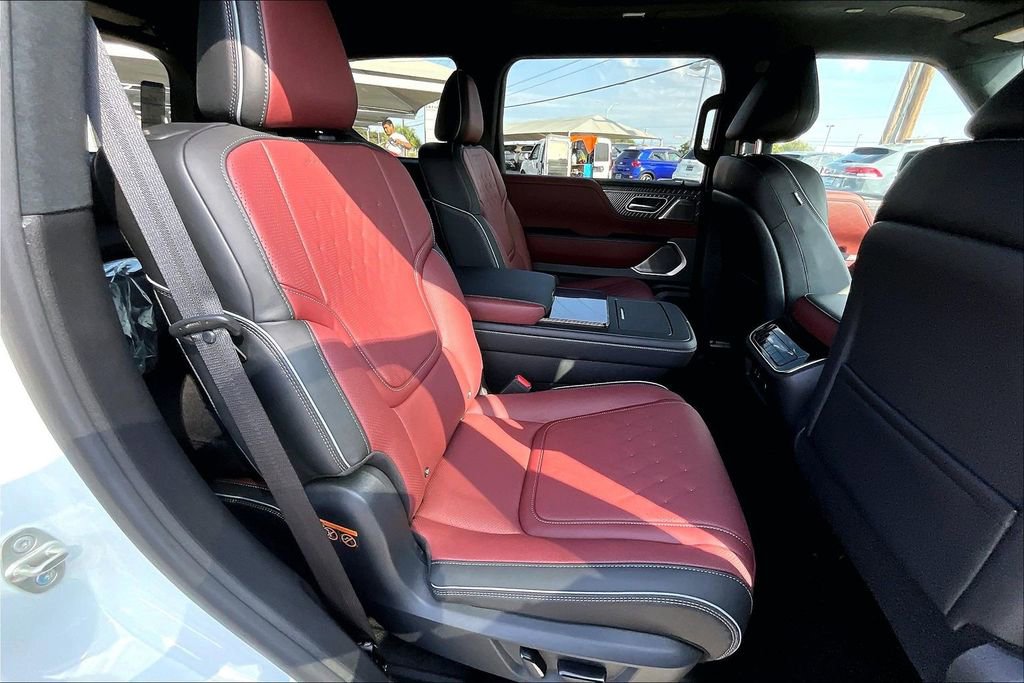 New 2026 INFINITI QX80 Autograph image 21