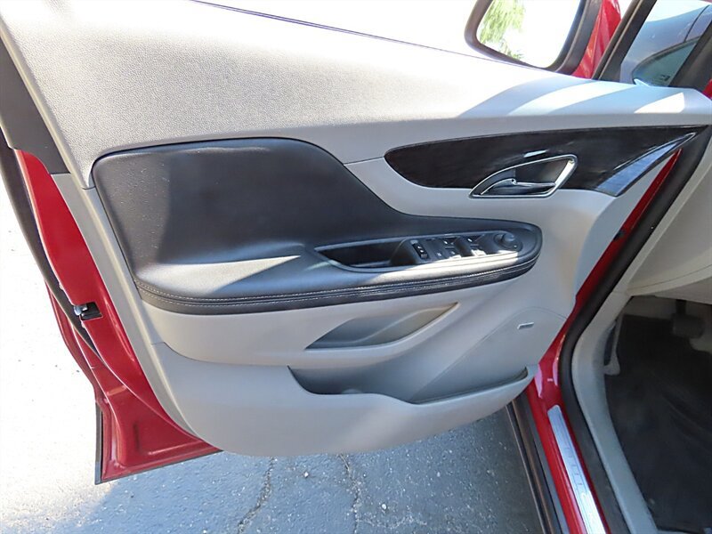 Used 2015 Buick Encore Premium w/ Experience Buick Package FWD image 29