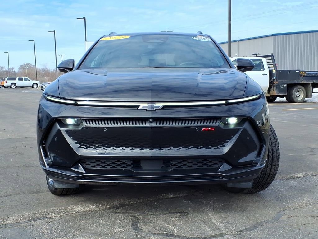 Used 2024 Chevrolet Equinox EV RS image 2