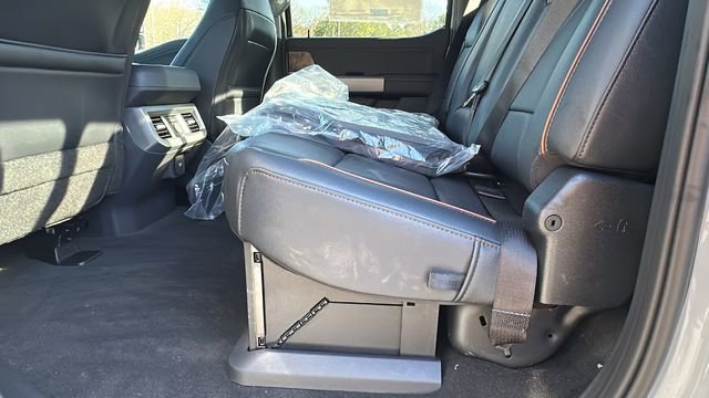 New 2026 Ford F250 Lariat w/ Black Appearance Package image 20