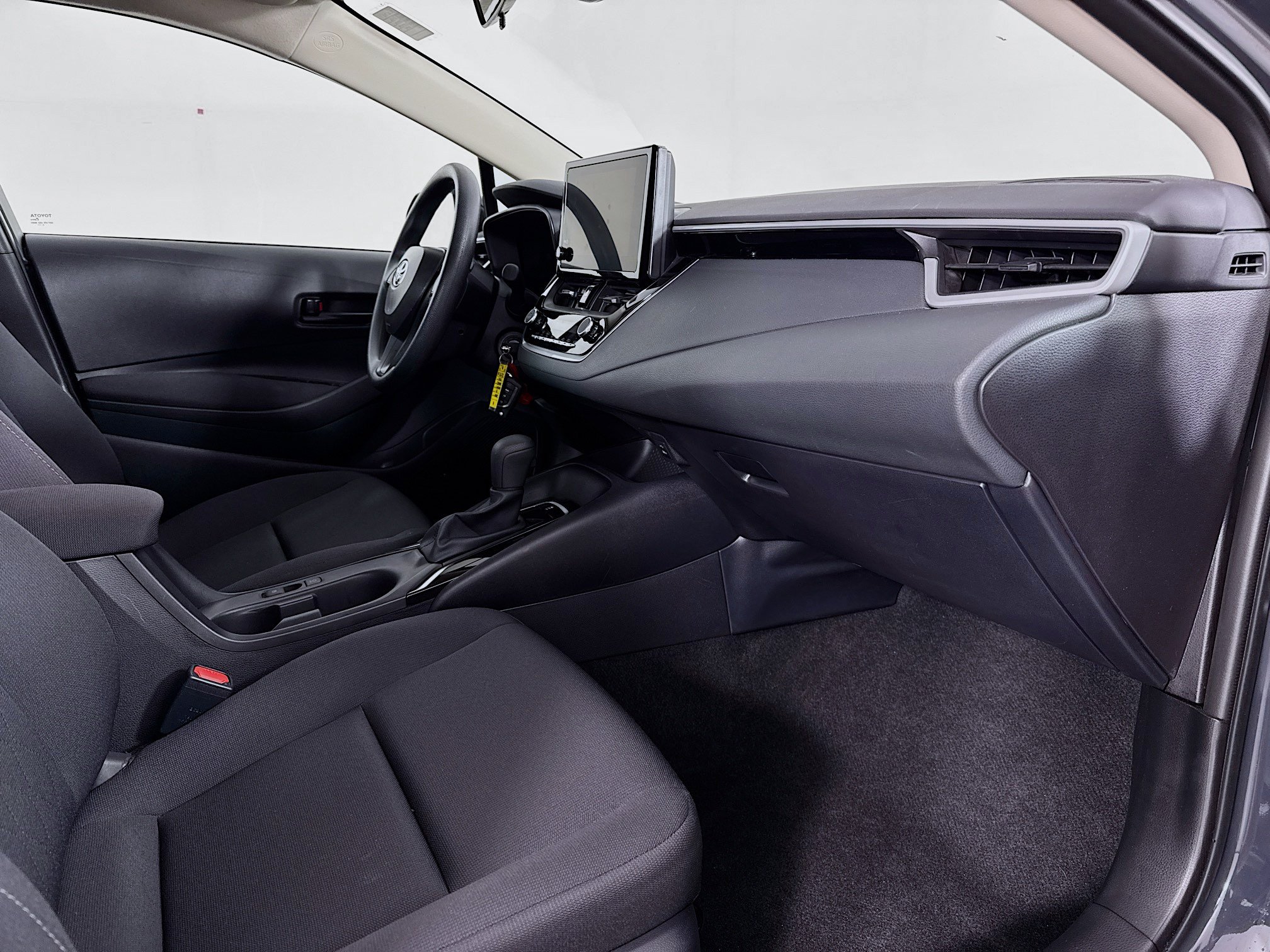 Certified 2026 Toyota Corolla LE FWD image 28