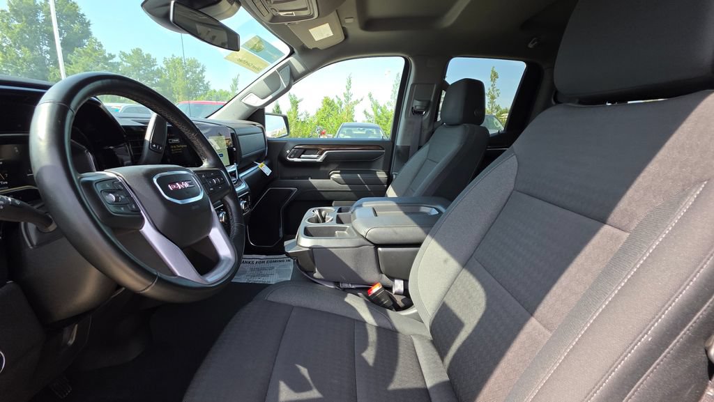 Used 2024 GMC Sierra 1500 Elevation AWD/4WD image 11