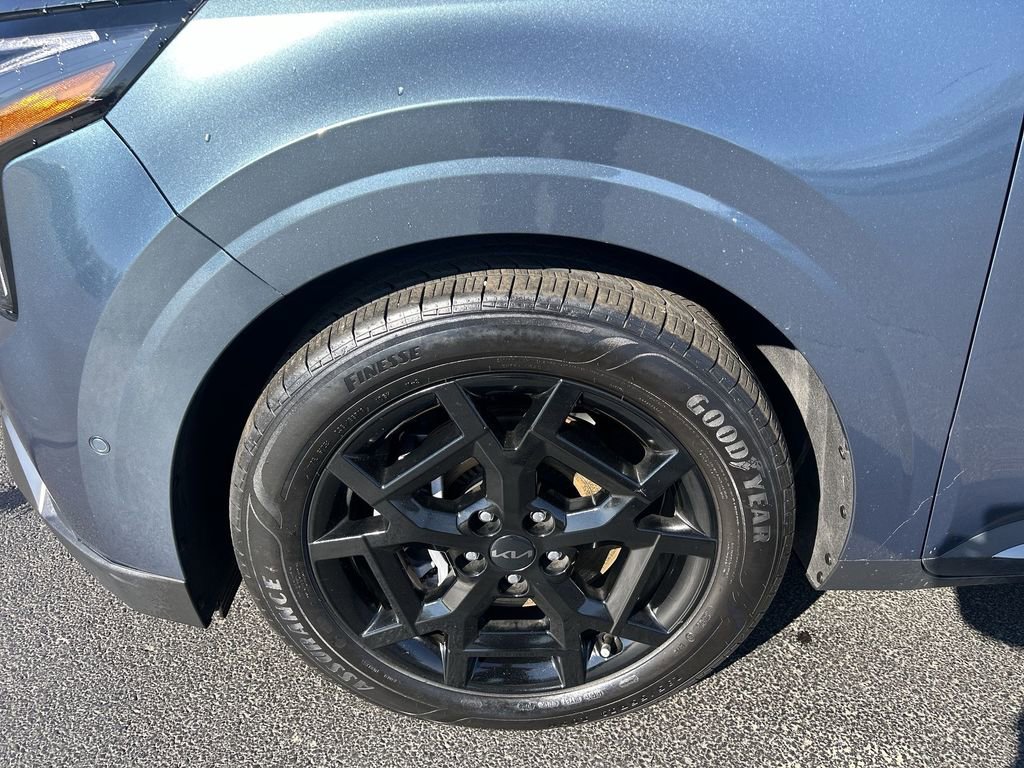 Certified 2025 Kia Carnival SX Prestige image 16