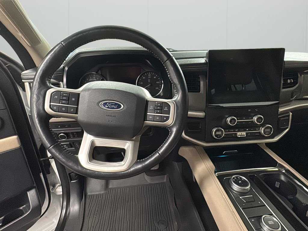Used 2023 Ford Expedition Max XLT AWD/4WD image 9