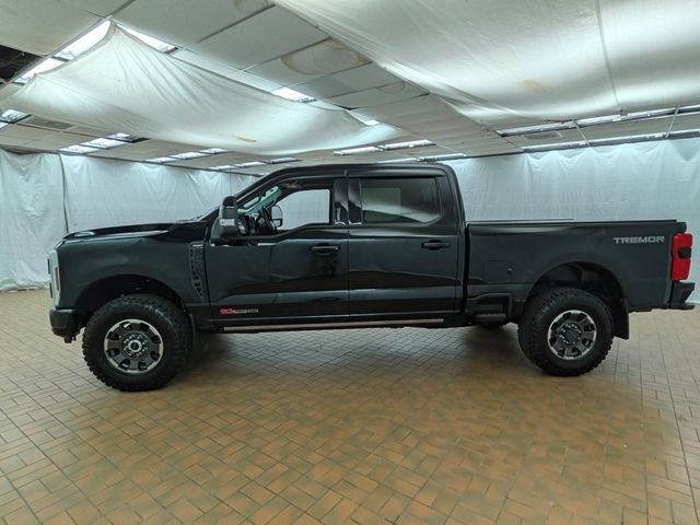 Used 2024 Ford F250 Lariat w/ Lariat Ultimate Package AWD/4WD image 3