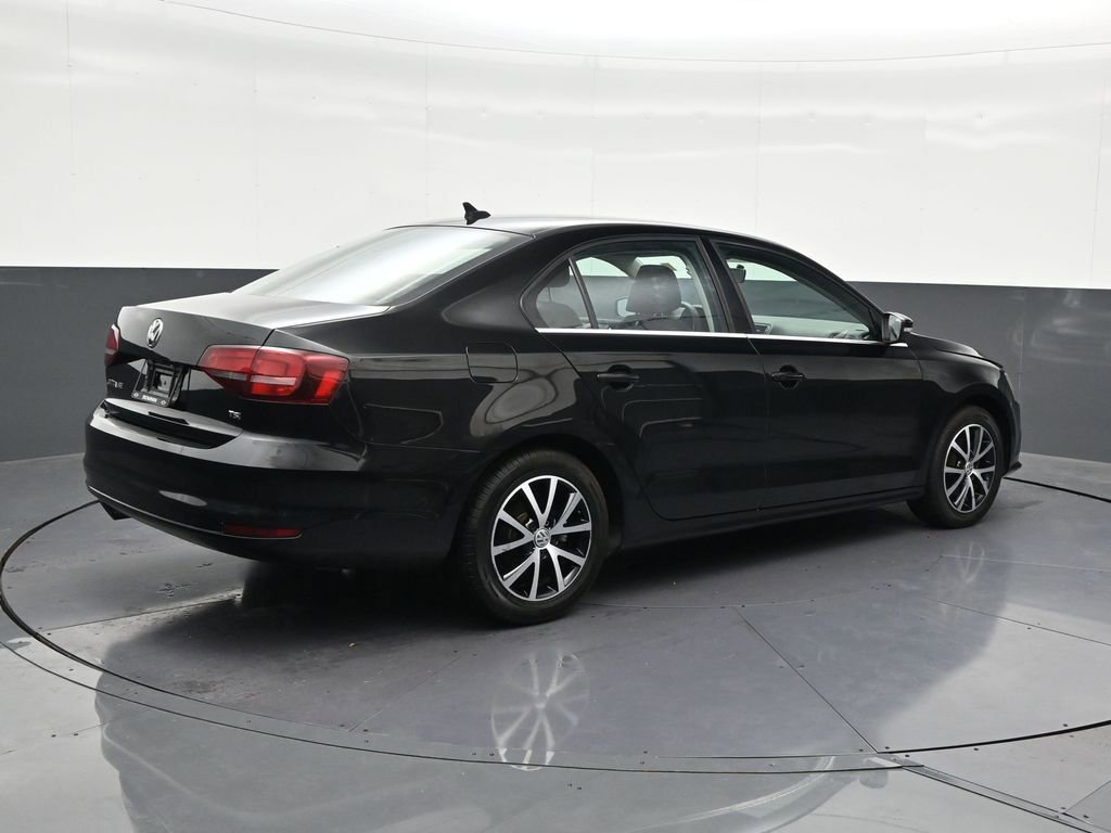 Used 2018 Volkswagen Jetta SE FWD image 5