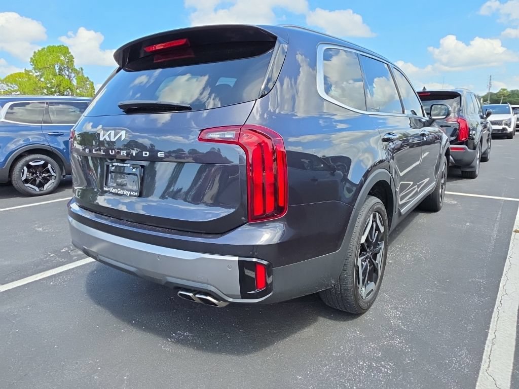 Certified 2025 Kia Telluride S FWD image 18