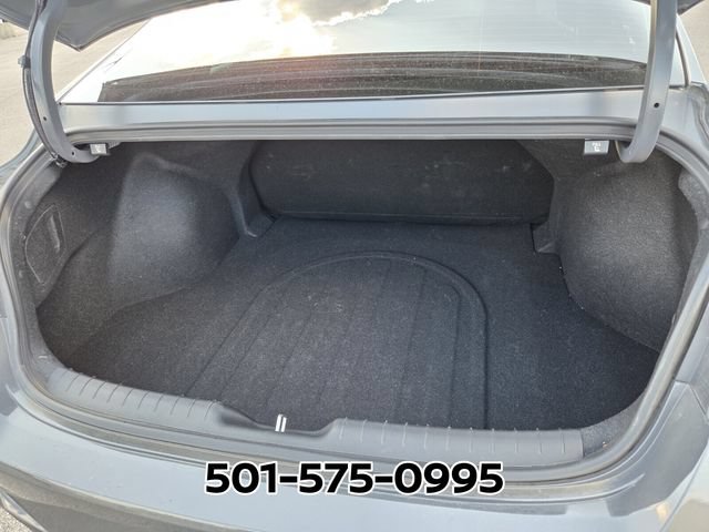 Used 2023 Hyundai Elantra Blue FWD image 15