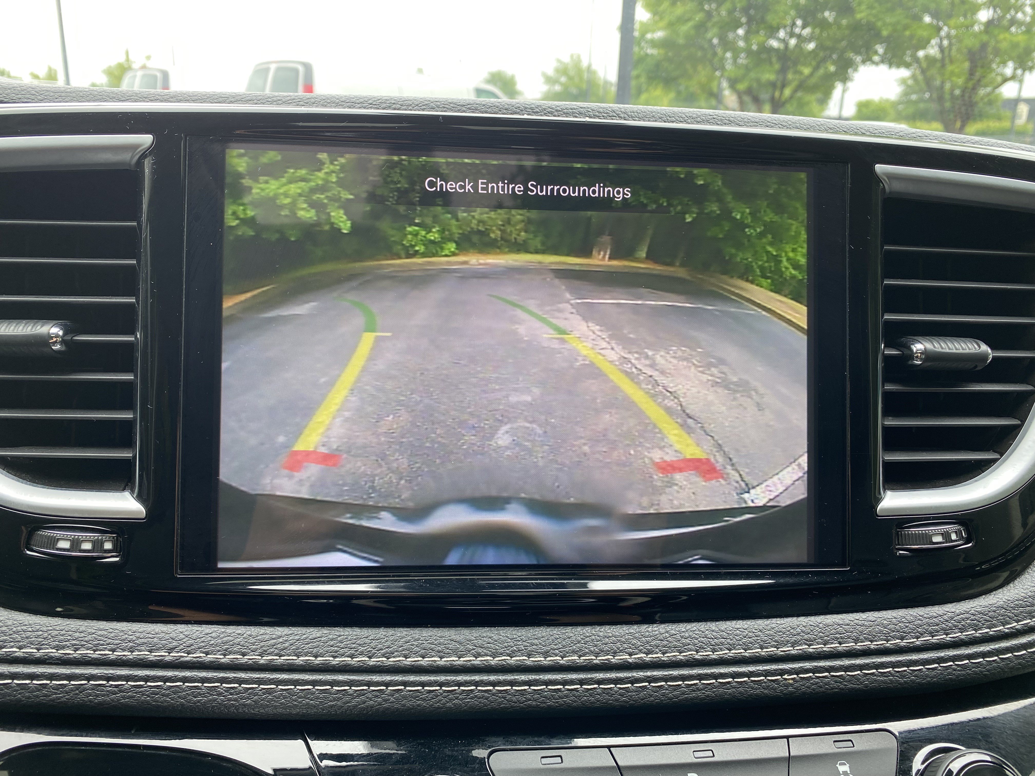 Used 2023 Chrysler Pacifica Limited FWD image 26