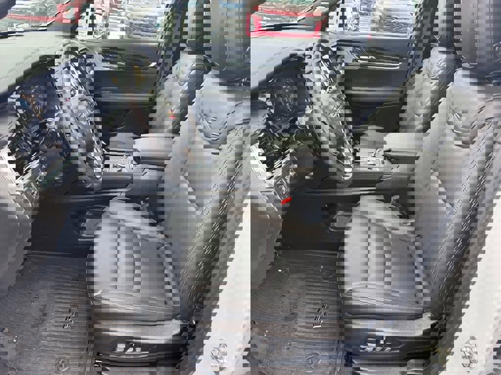 Used 2024 Cadillac XT6 Premium Luxury w/ Technology Package image 5