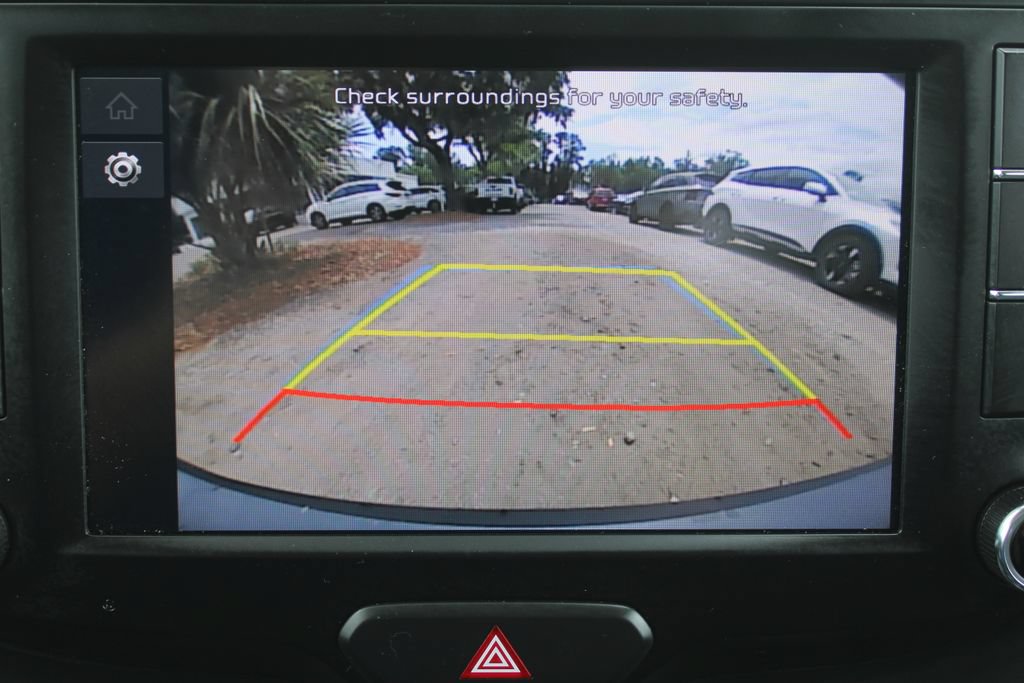 Certified 2025 Kia Soul LX FWD image 42