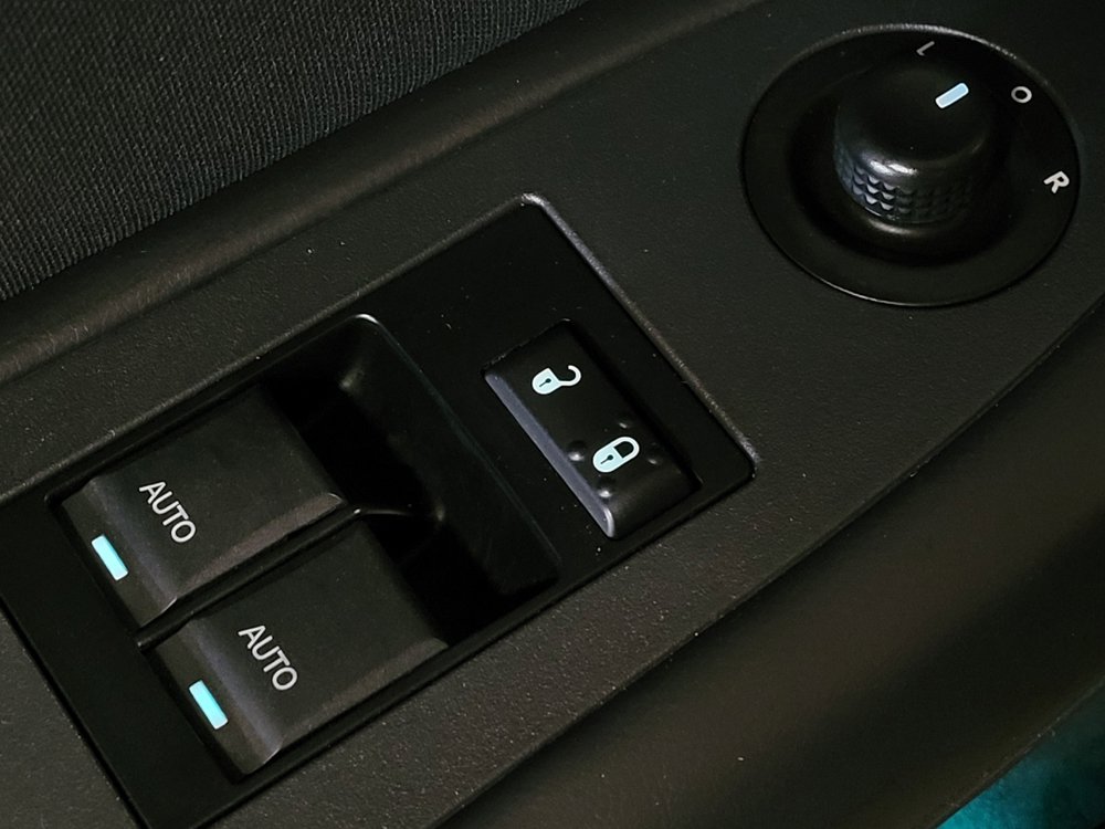 Used 2014 Dodge Challenger SXT w/ Sport Appearance Package RWD image 27