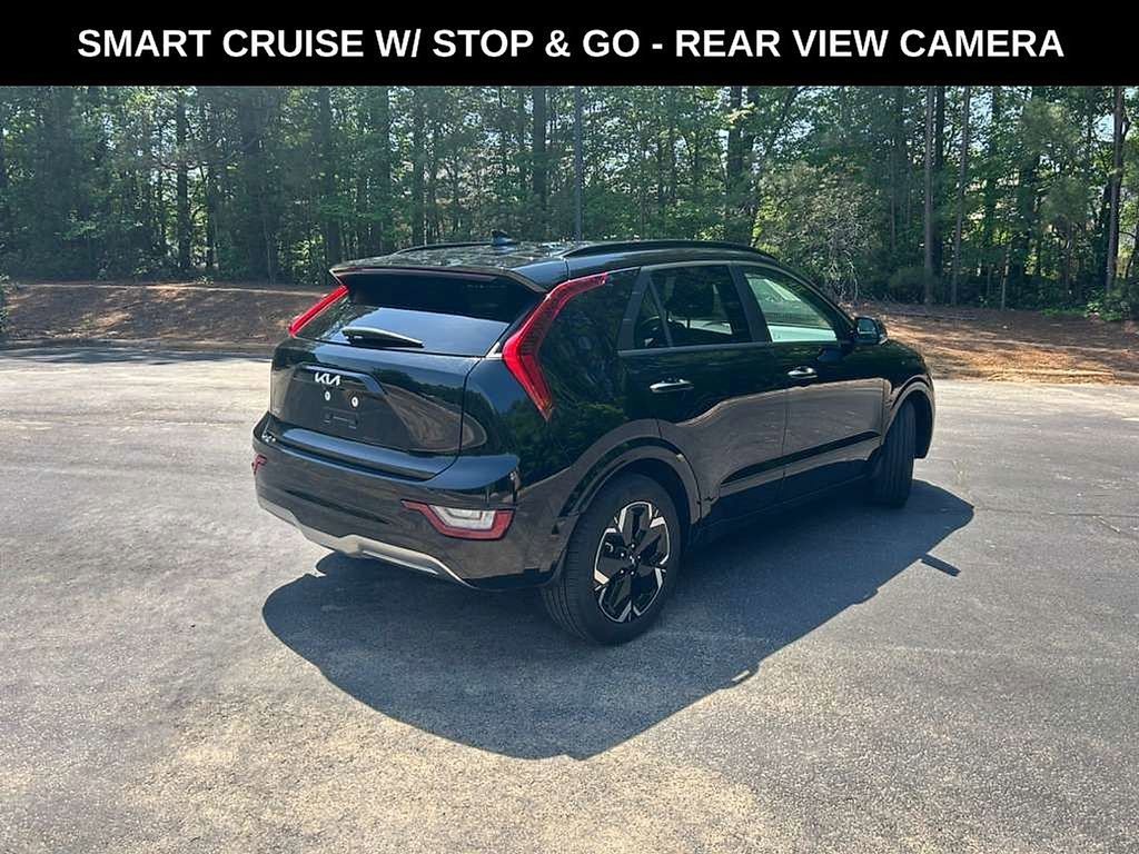 Used 2024 Kia Niro Wave FWD image 3