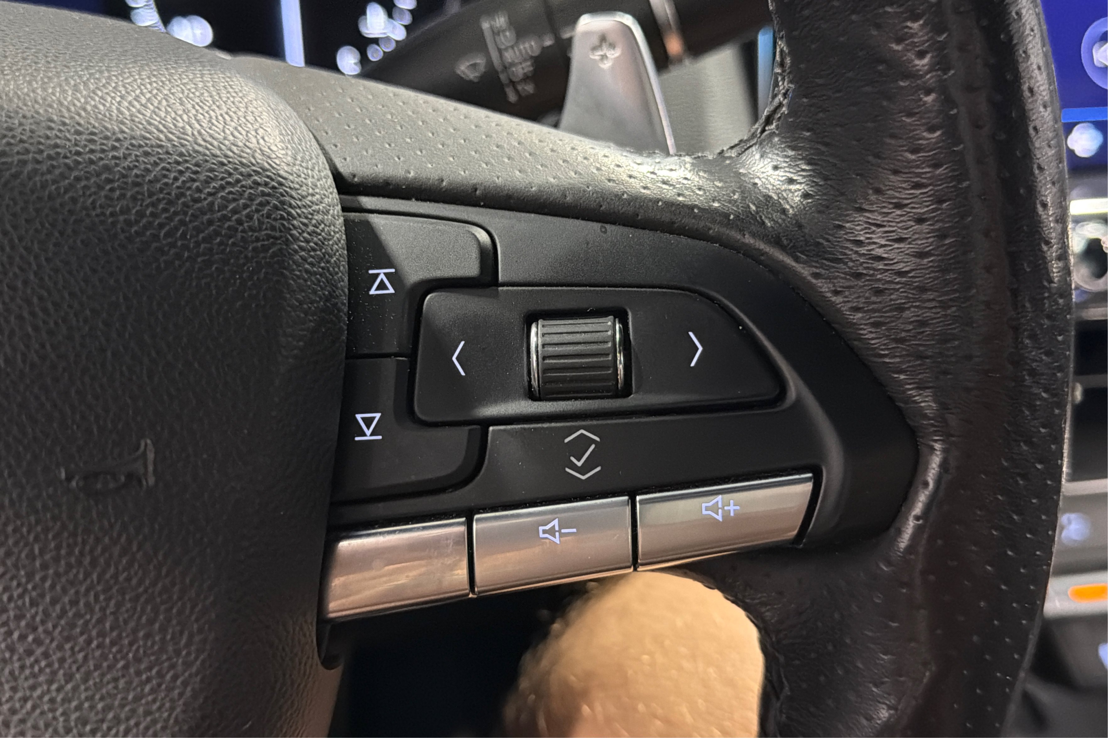 Used 2020 Cadillac CT5 Sport w/ Cold Weather Package AWD/4WD image 25
