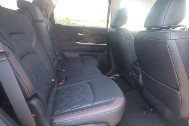 New 2026 Nissan Pathfinder Platinum w/ Cargo Package AWD/4WD image 23