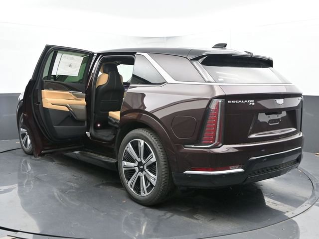 New 2025 Cadillac Escalade IQ Luxury 2 image 56
