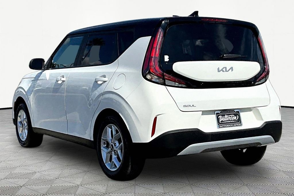Used 2023 Kia Soul S FWD image 7
