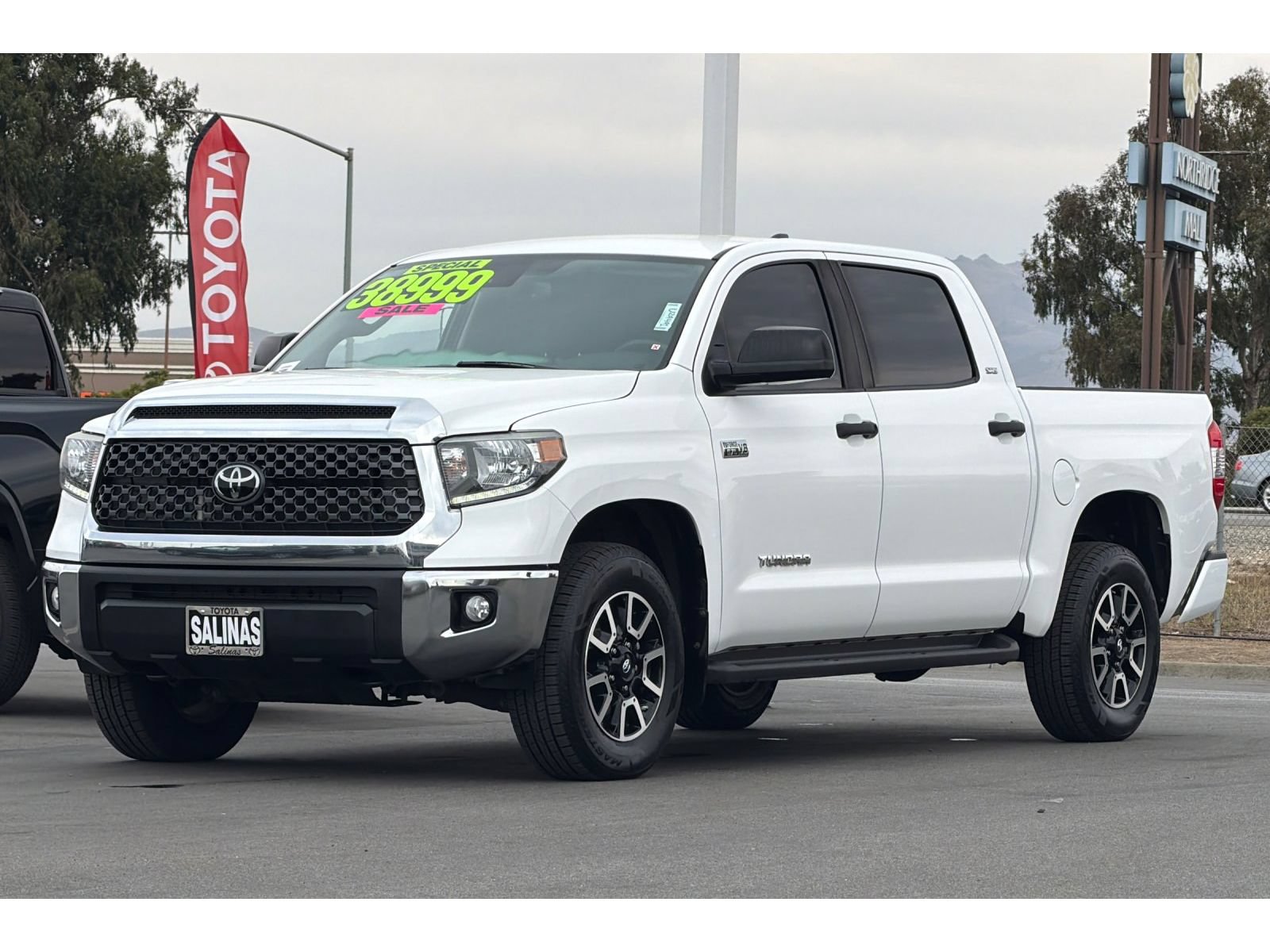 Used 2021 Toyota Tundra SR5 AWD/4WD image 8