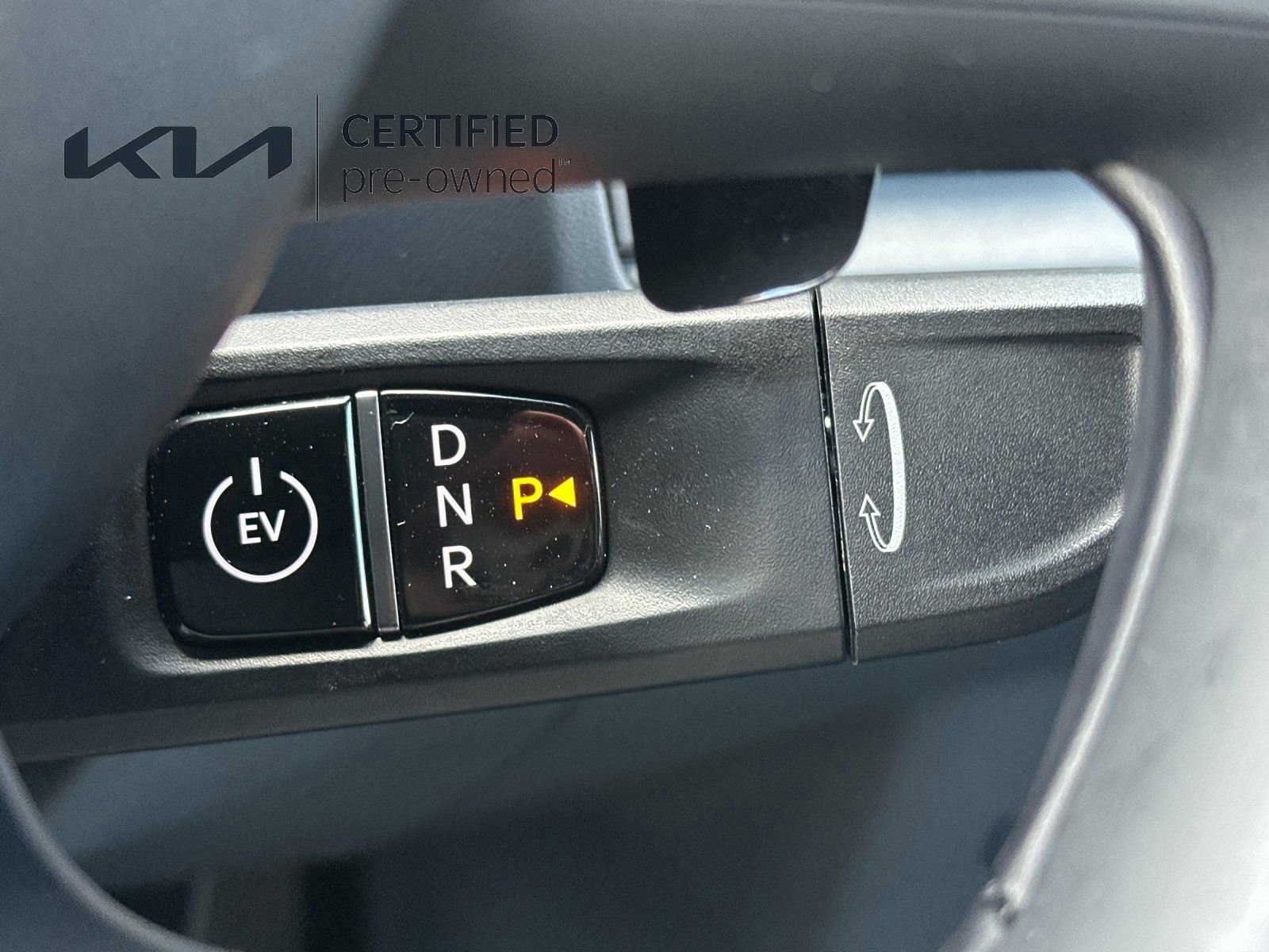 Certified 2024 Kia EV9 Light Long Range image 24