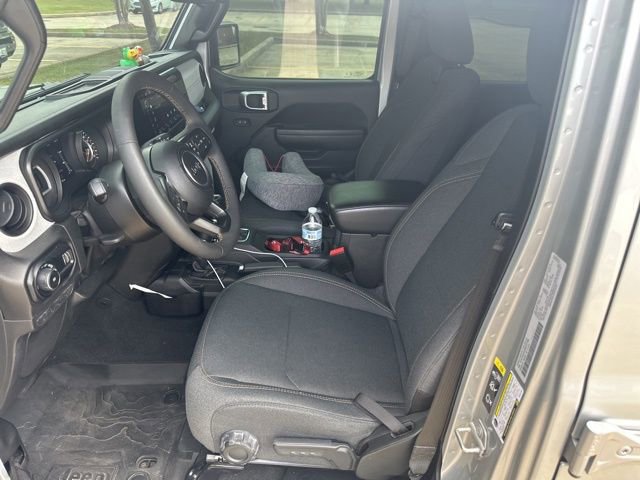 Used 2024 Jeep Wrangler Sport S AWD/4WD image 11