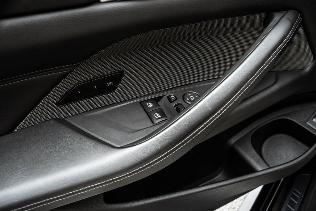 Used 2024 BMW M4 Competition w/ Executive Package RWD image 16