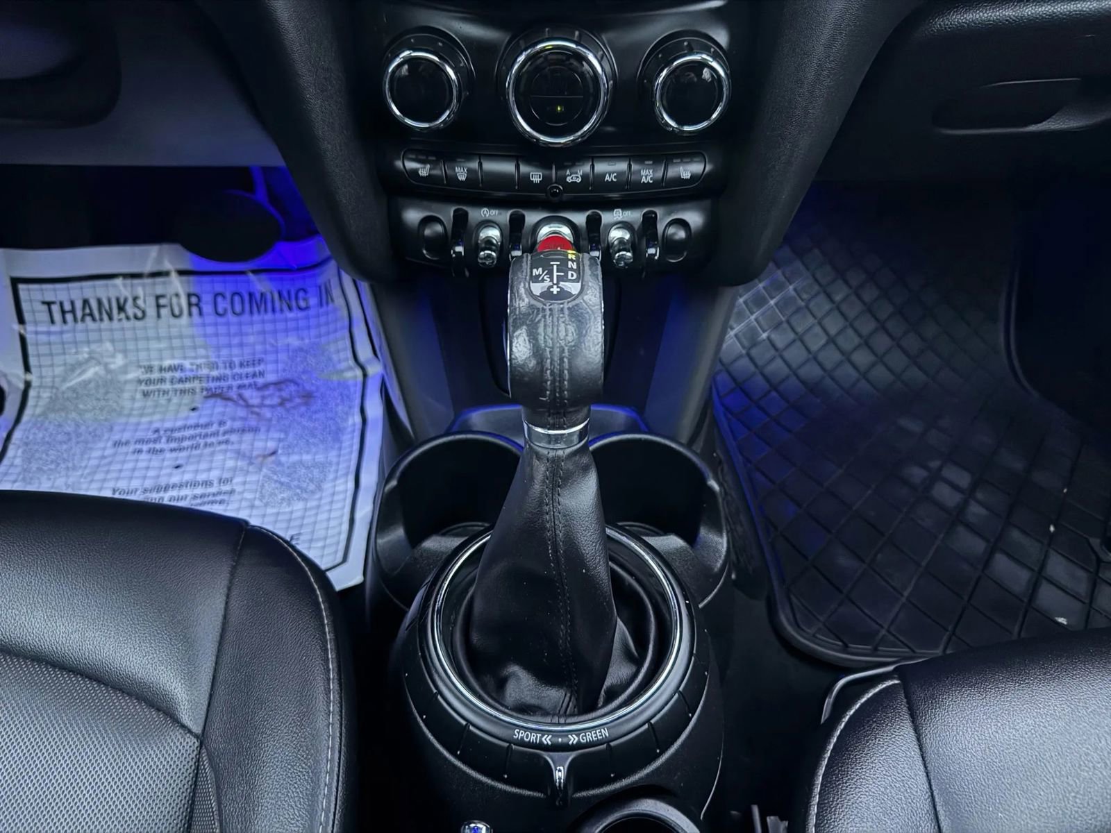 Used 2015 MINI Cooper 4-Door Hardtop image 36